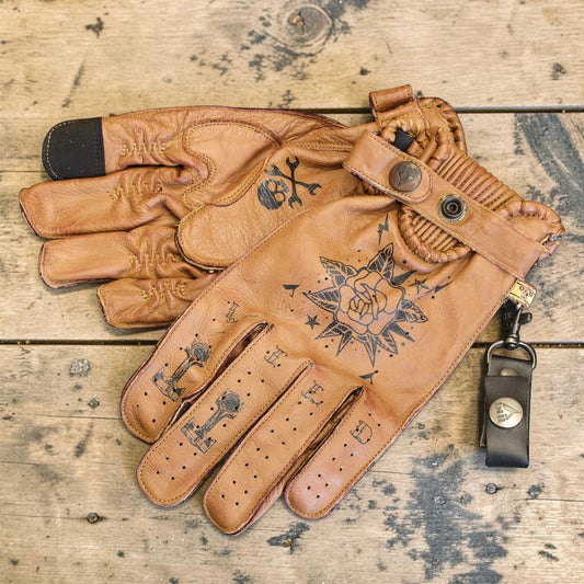 By City バイシティ レザーグローブ "Second Skin Tattoo Gloves" 【ブラウン】