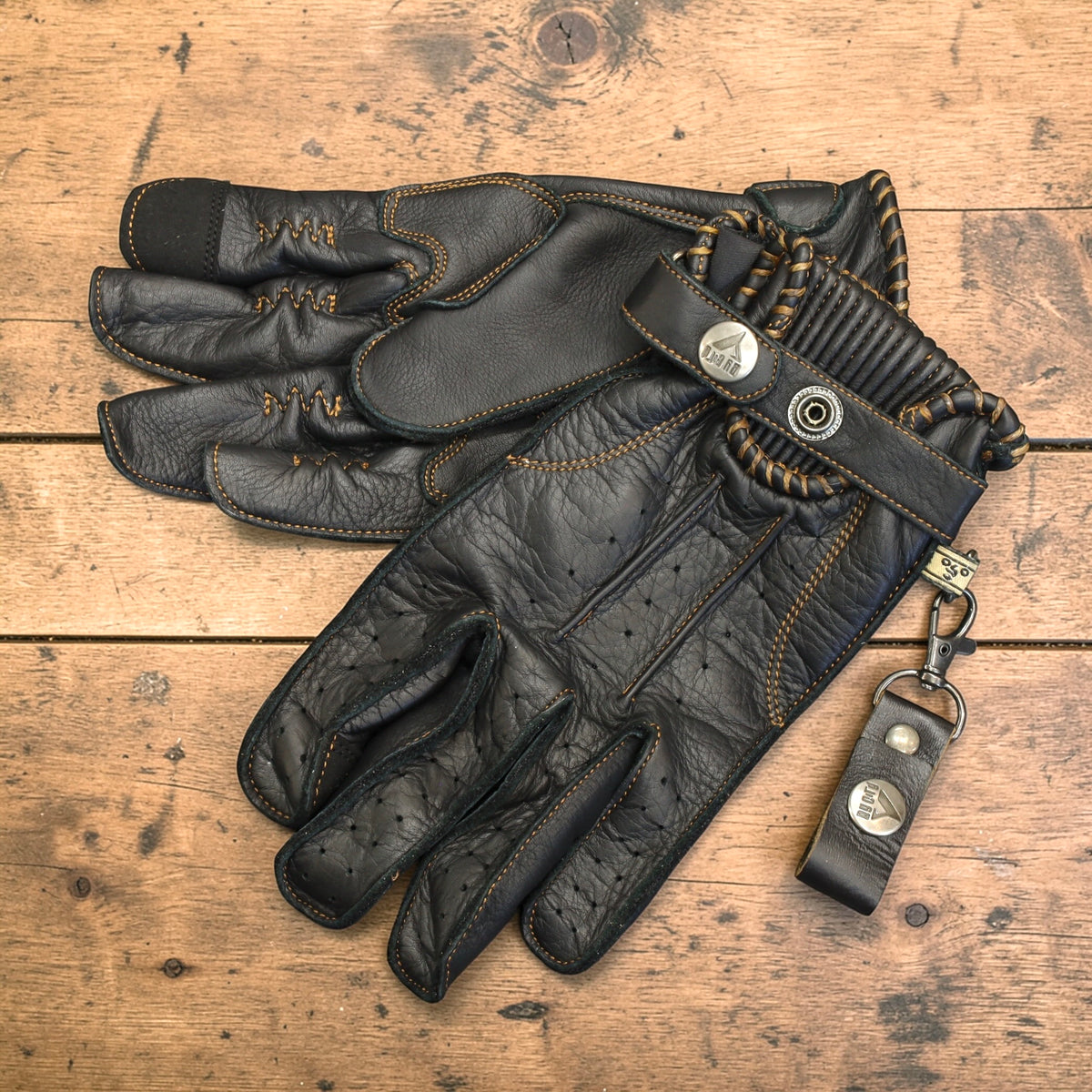 By City バイシティ レザーグローブ "Second Skin Gloves" 【ブラック】