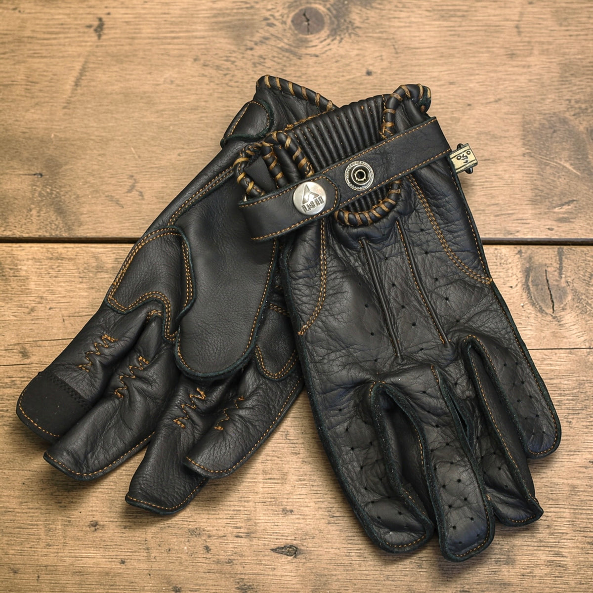 By City バイシティ レザーグローブ "Second Skin Gloves" 【ブラック】