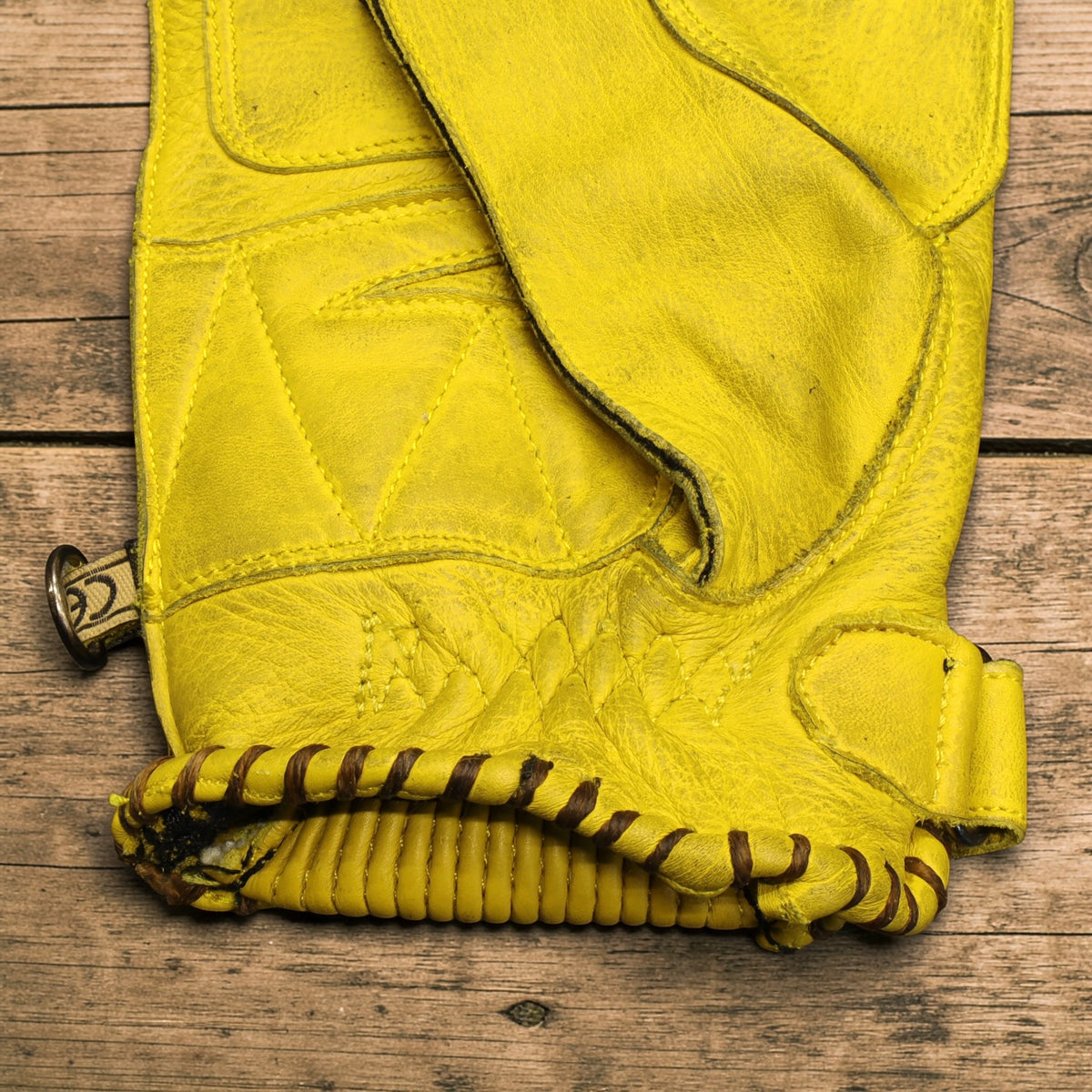By City バイシティ レザーグローブ "Second Skin Gloves" 【イエロー】