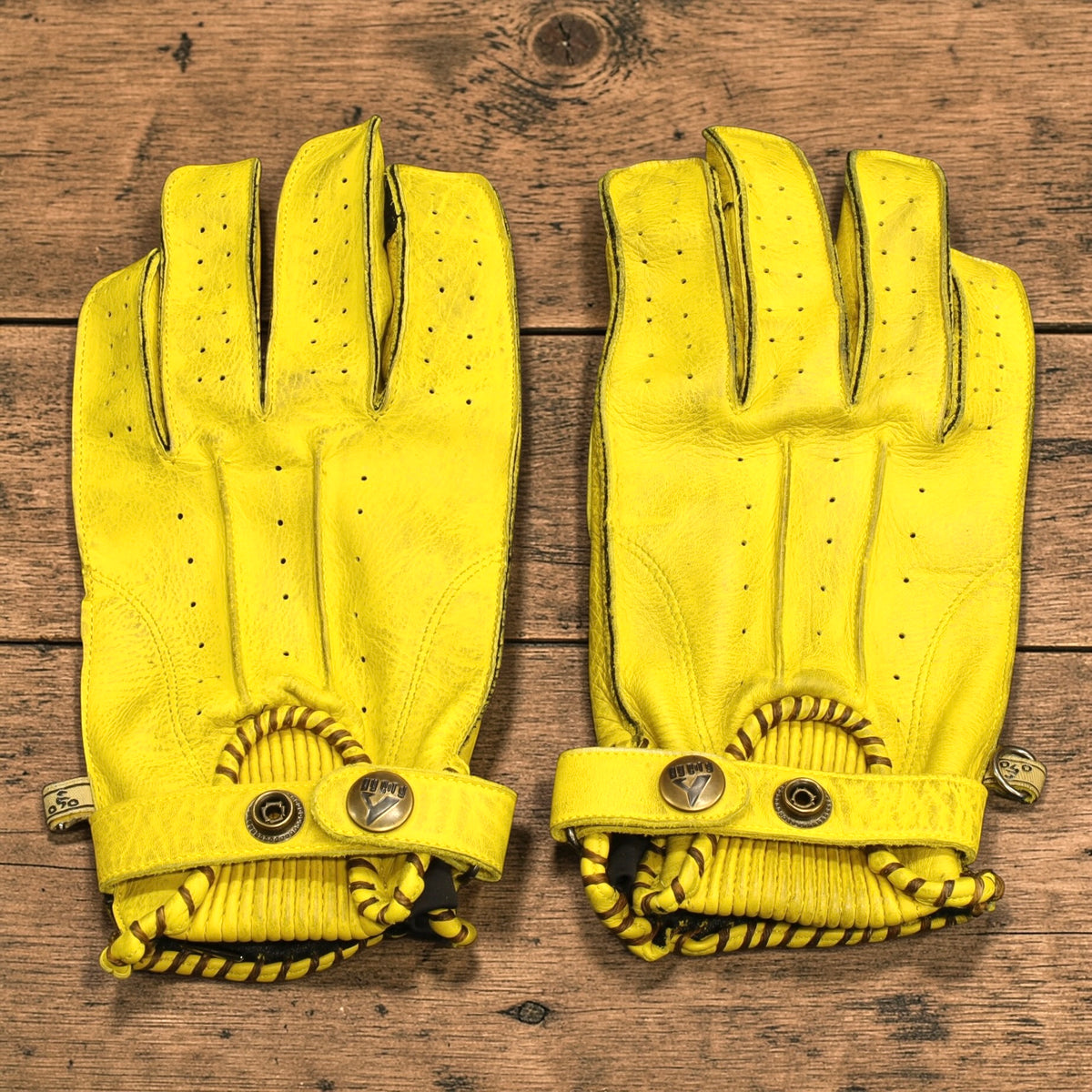 By City バイシティ レザーグローブ "Second Skin Gloves" 【イエロー】