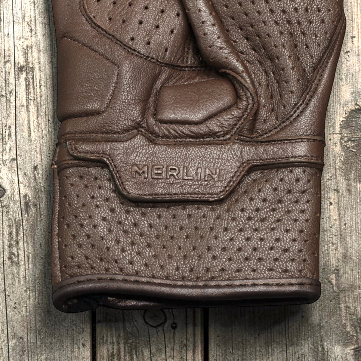 MERLIN マーリン パンチングレザーグローブ ”Legacy Leather D3O Glove” 【ブラウン】