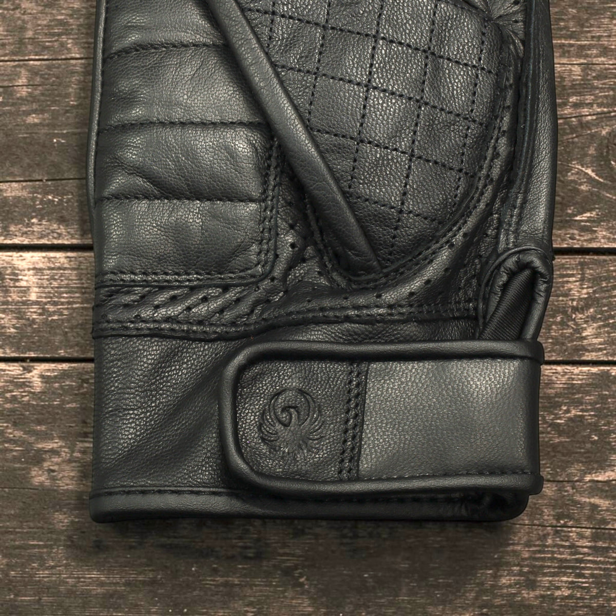 MERLIN マーリン パンチングレザーグローブ "CLANSTONE D3O LETHER GLOVE" 【ブラック】