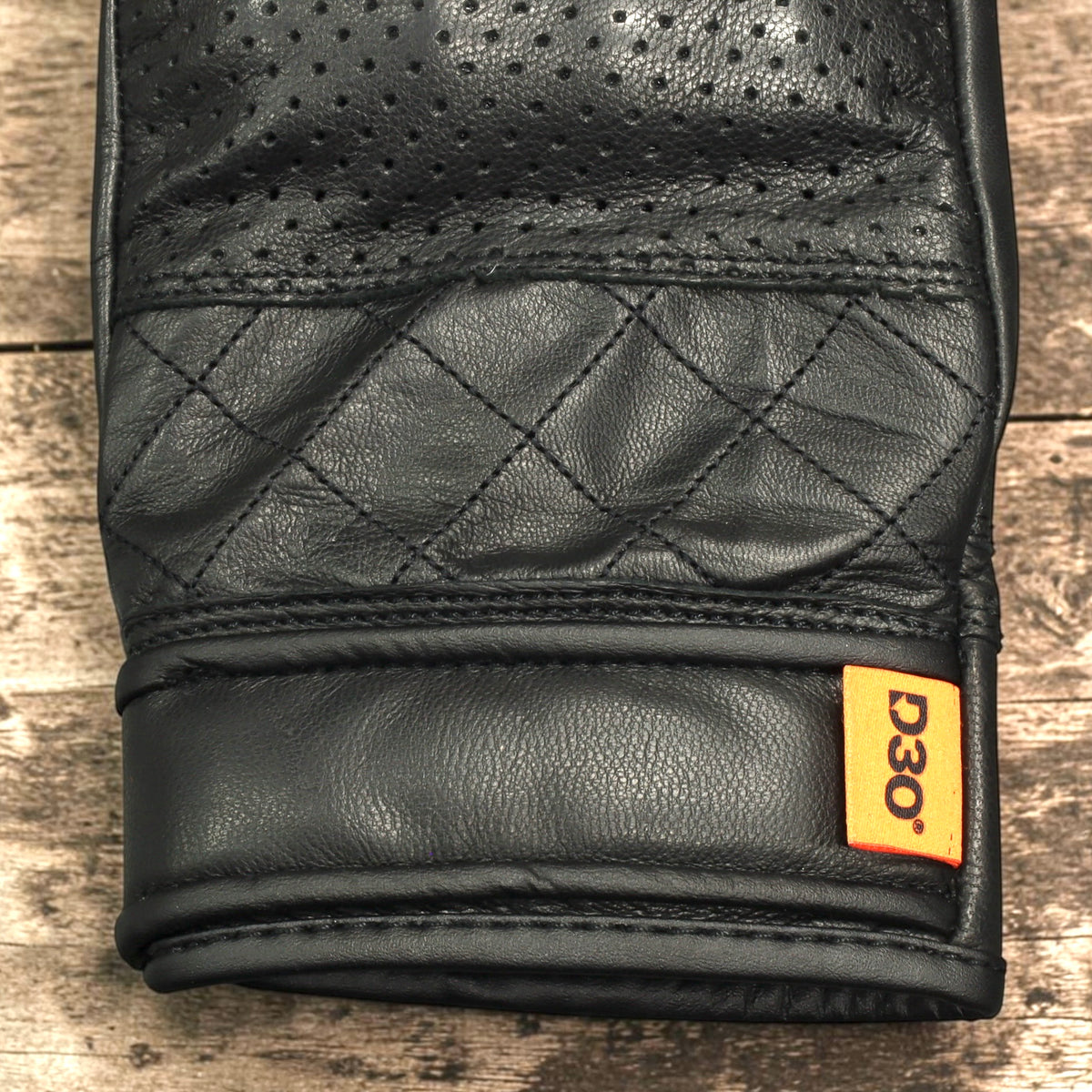 MERLIN マーリン パンチングレザーグローブ "CLANSTONE D3O LETHER GLOVE" 【ブラック】
