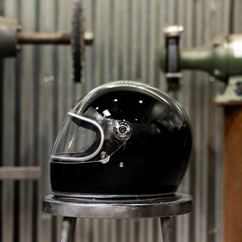 Biltwell ビルトウェル "GRINGO S" フルフェイスヘルメット Gloss Black【装飾品】