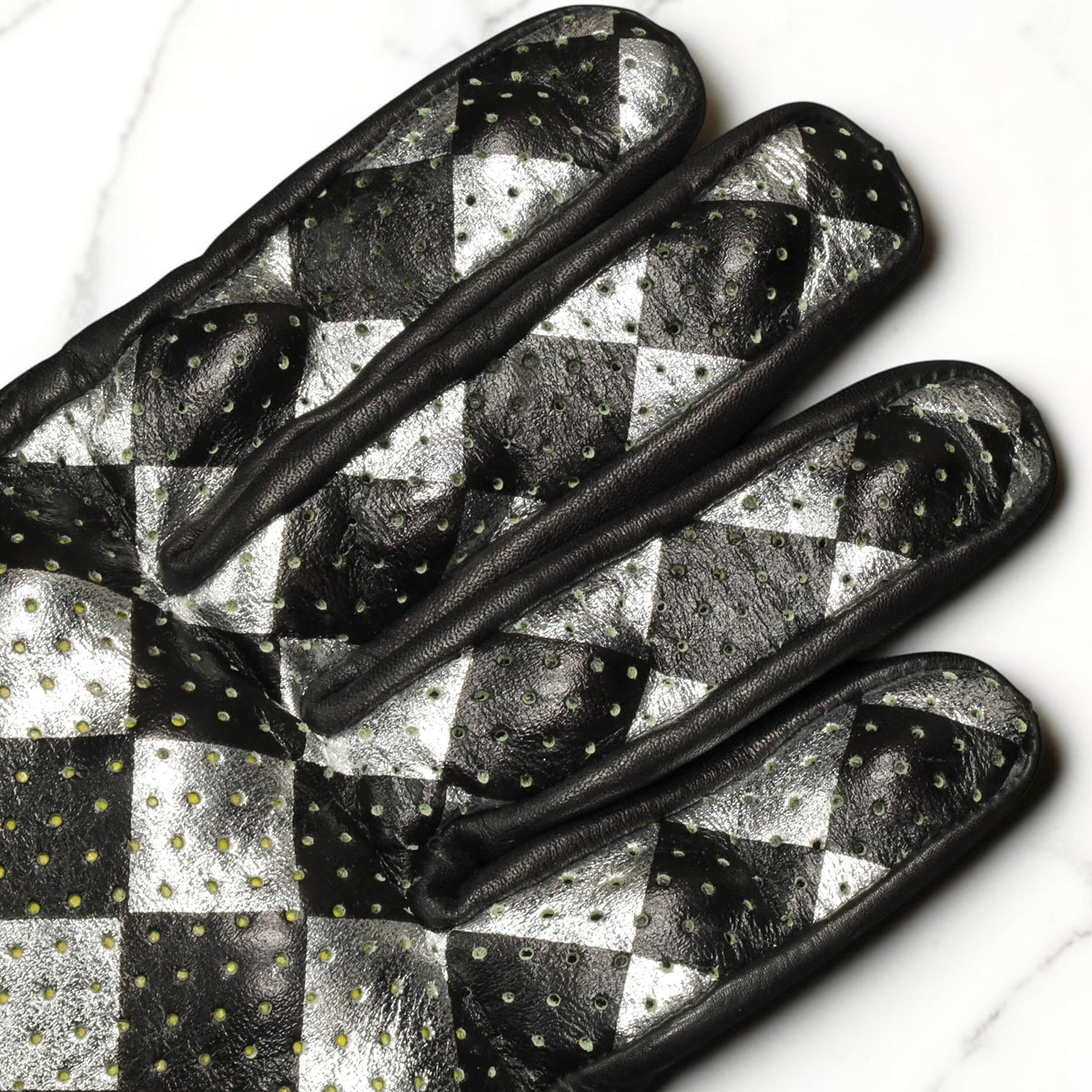 HOLYFREEDOM ホーリーフリーダム パンチングレザーグローブ "BULLIT TOTEM GLOVES" 【シルバー】