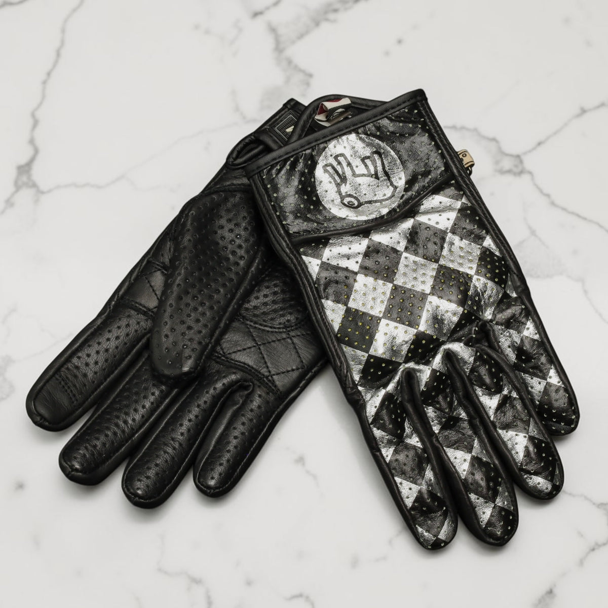 HOLYFREEDOM ホーリーフリーダム パンチングレザーグローブ "BULLIT TOTEM GLOVES" 【シルバー】