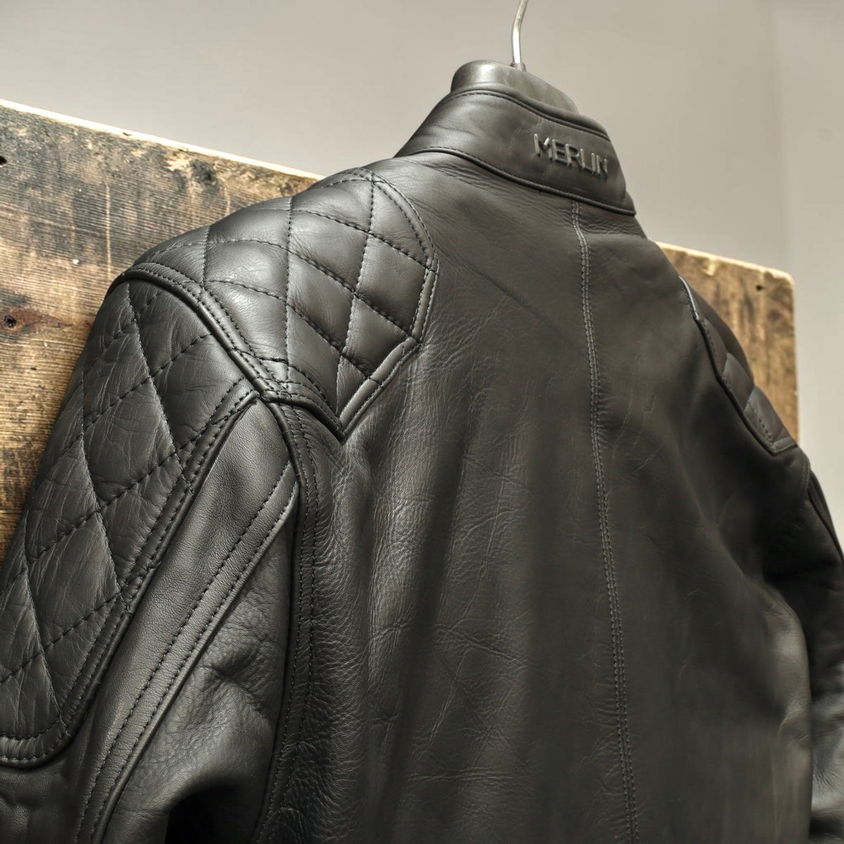 MERLIN マーリン レザージャケット "CHESTER CAFE D3O LEATHER JACKET" 【ブラック】ワックス加工牛革