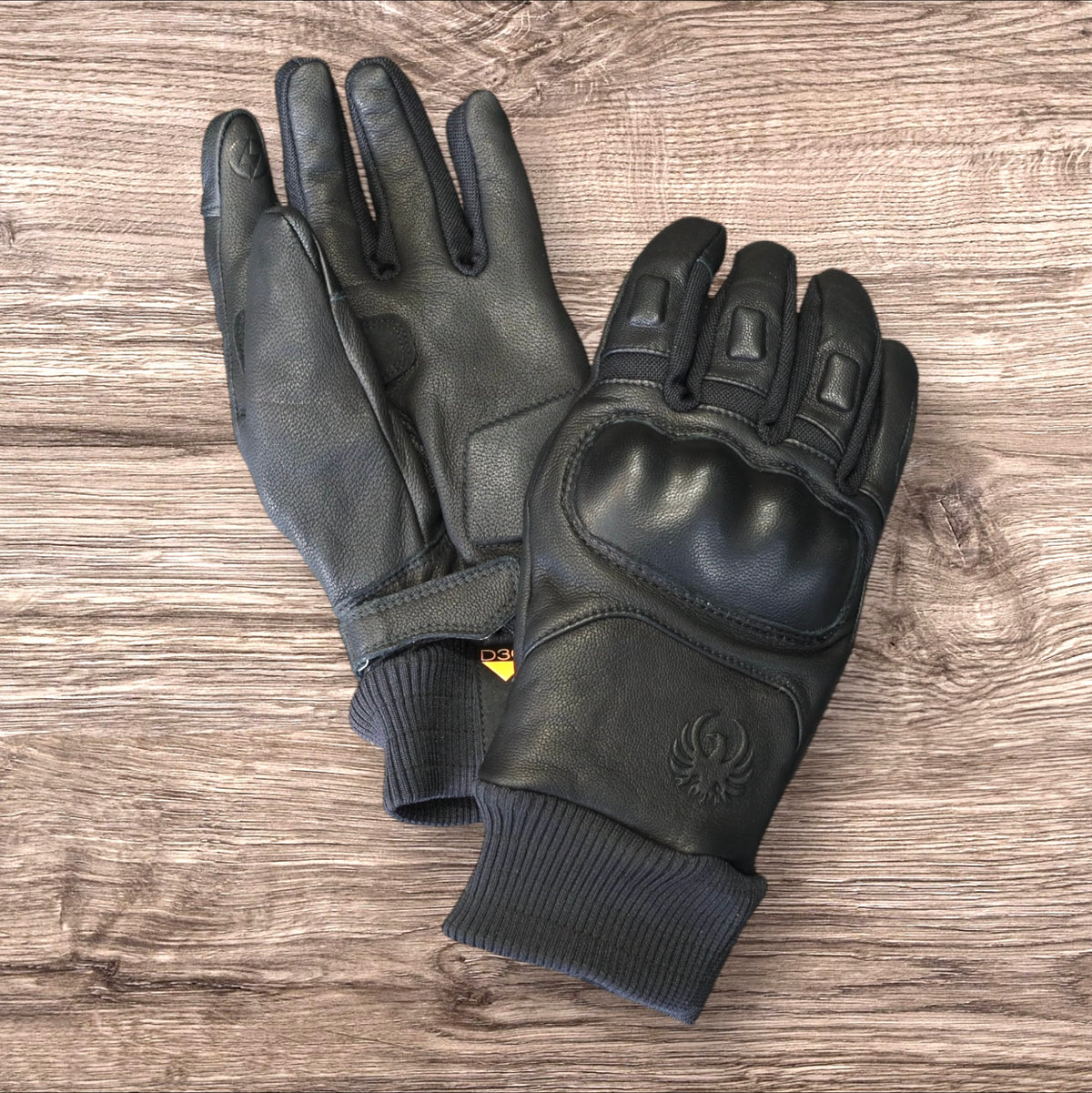 秋冬向け 防水レザーグローブ "Nelson D3O Hydro Glove" 【ブラック】
